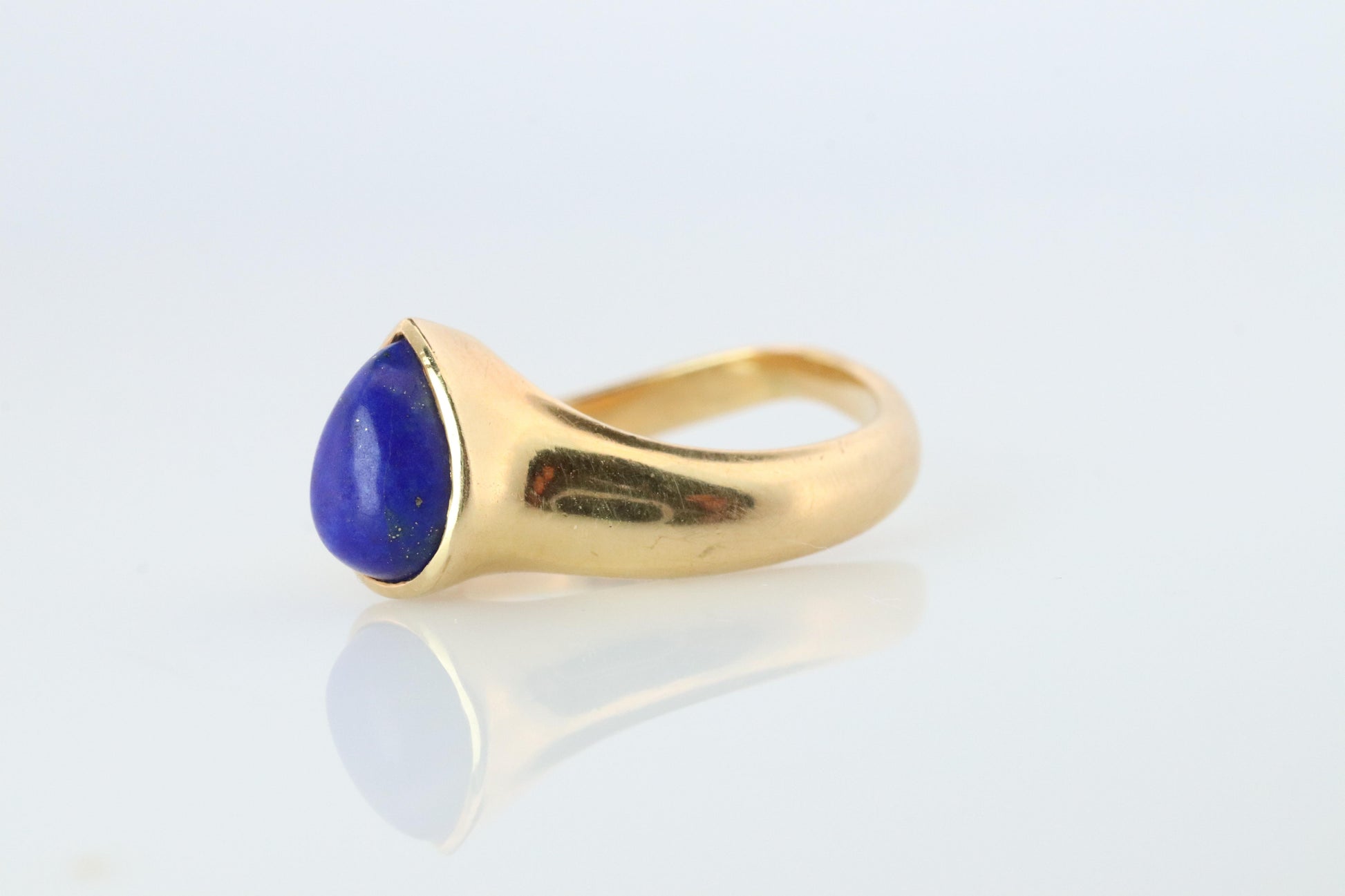 Vintage Van Cleef Arpels Ring. Genuine VCA Lapis Lazuli 18k YG Ring.