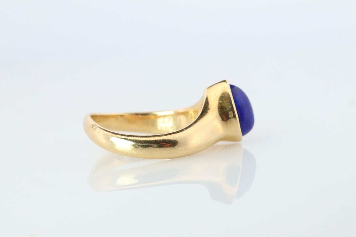 Vintage Van Cleef Arpels Ring. Genuine VCA Lapis Lazuli 18k YG Ring.