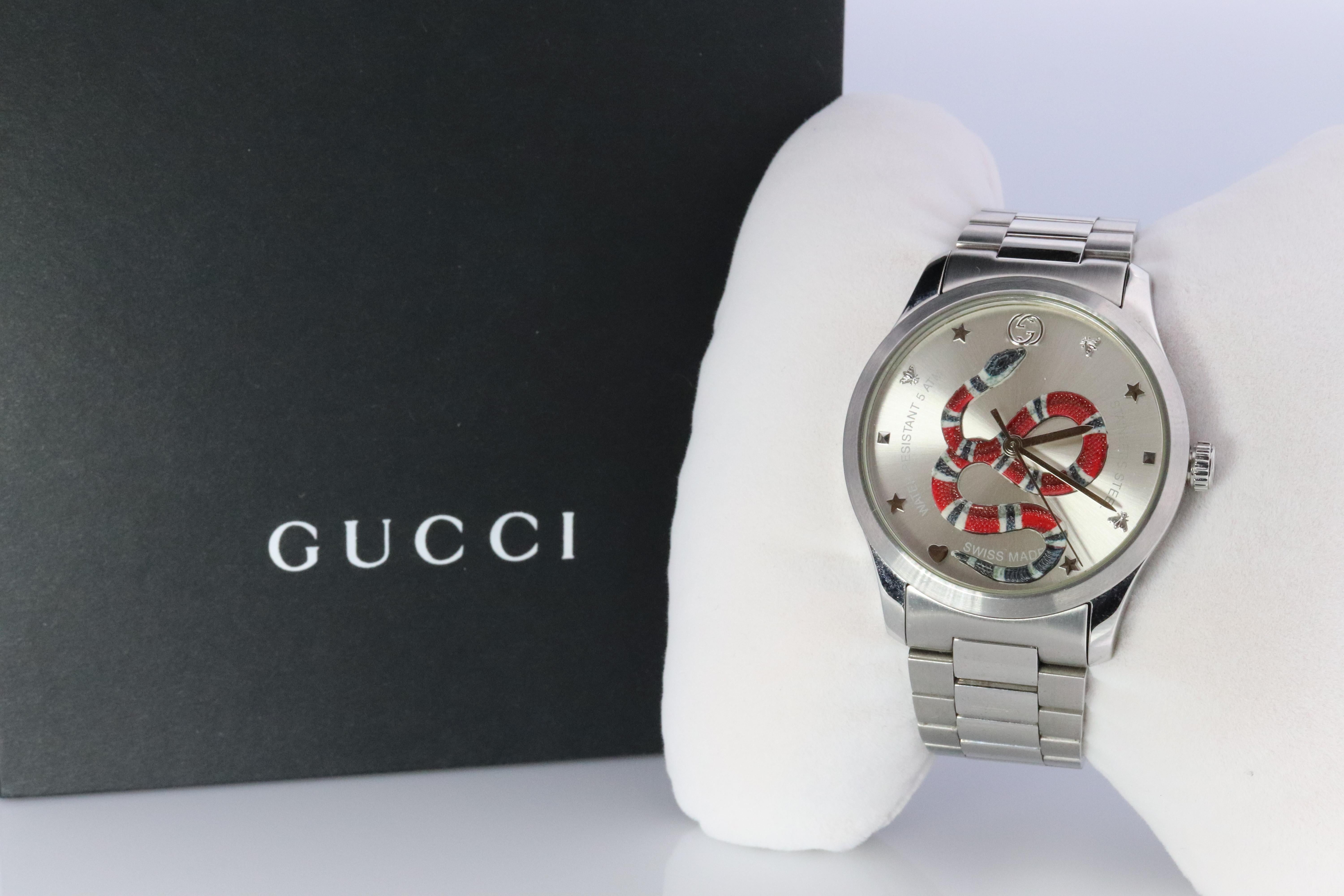 GUCCI Quartz 126.4 Watch. Gucci G Timeless Round Snake