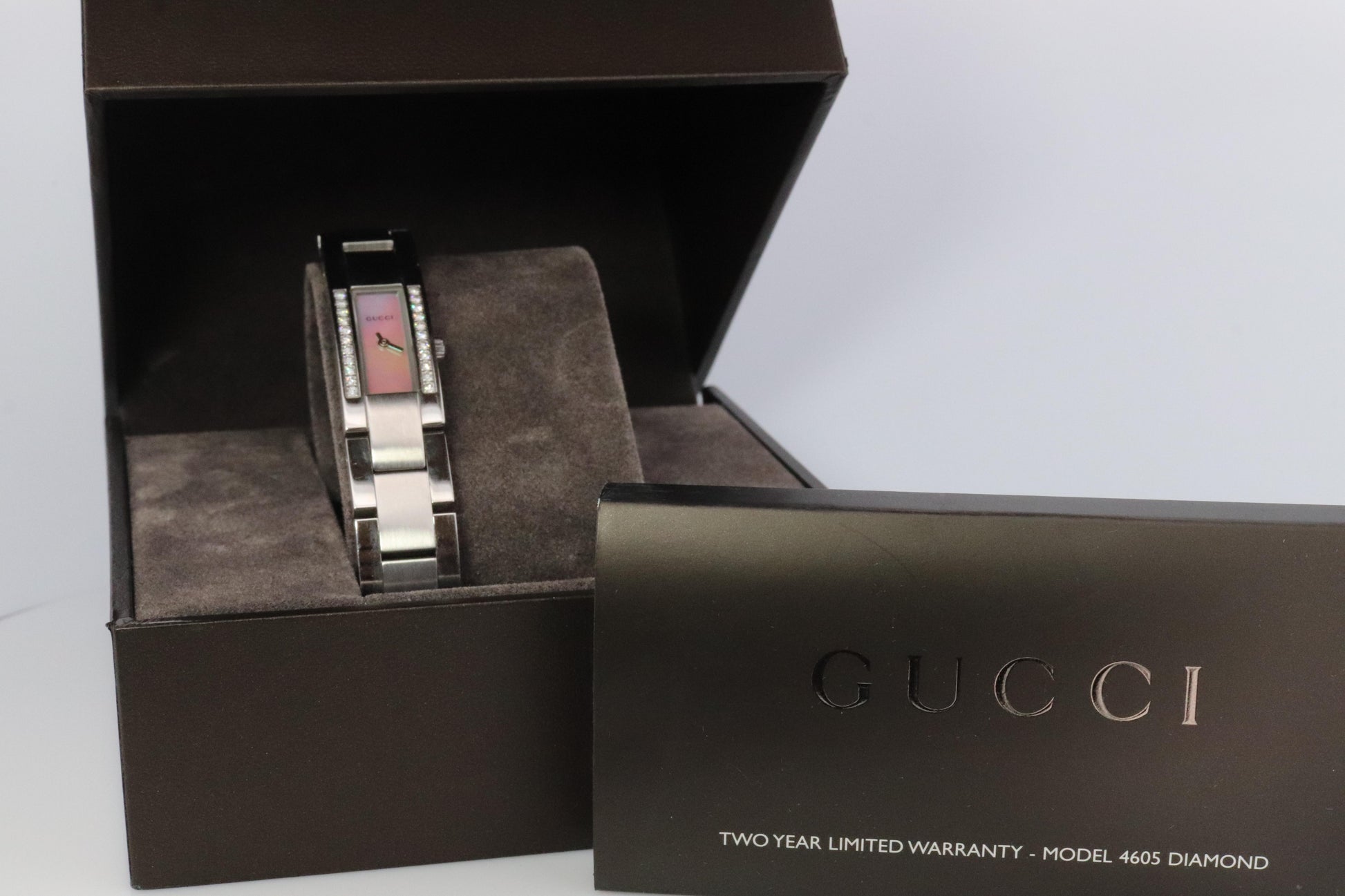 Vintage GUCCI Quartz 4600L Watch. Gucci Diamond MOP Ladies. Box and Papers