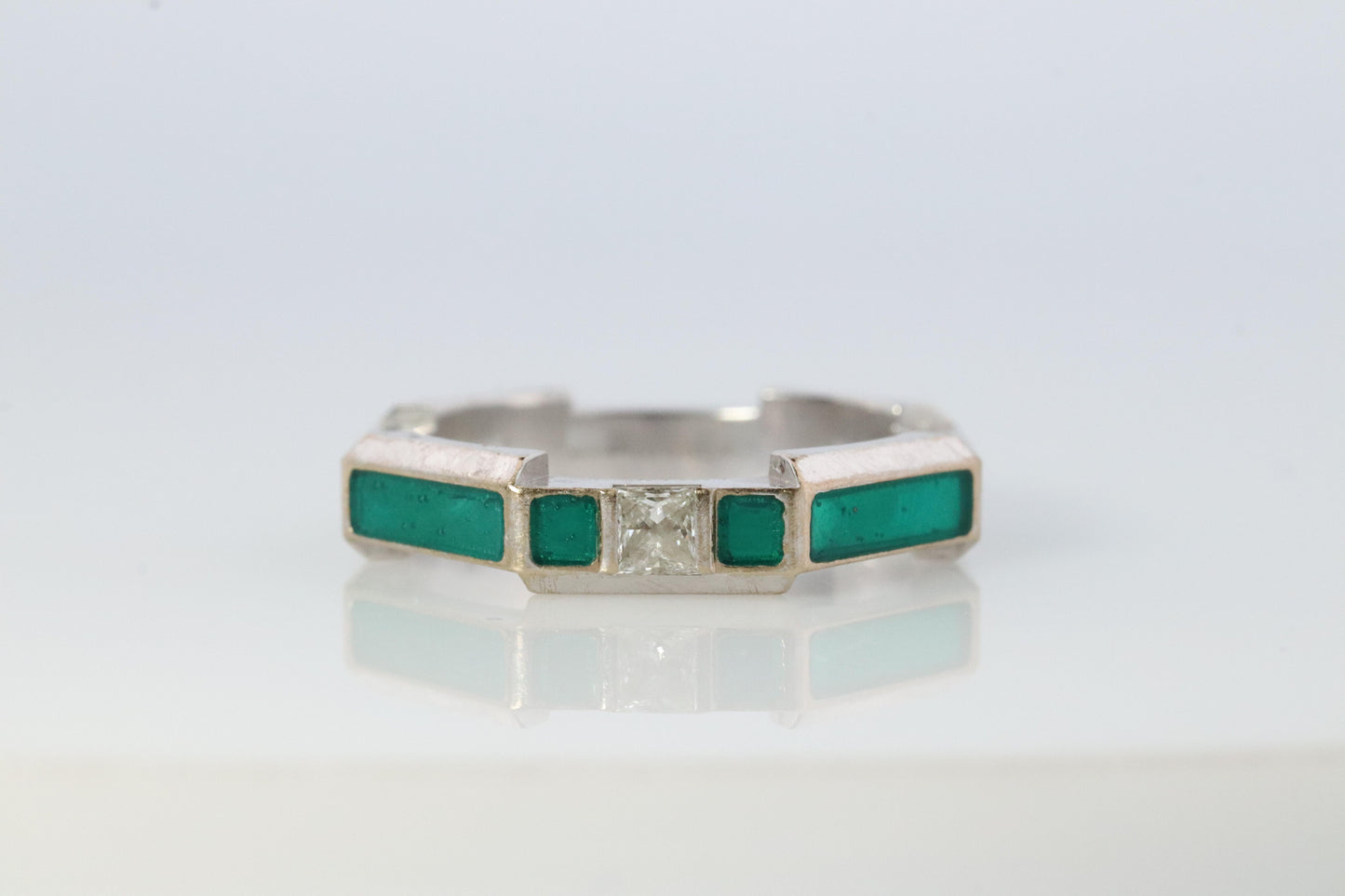 Vintage GUCCI Ring. 18k White Gold Links to Love Diamond Enamel Band.