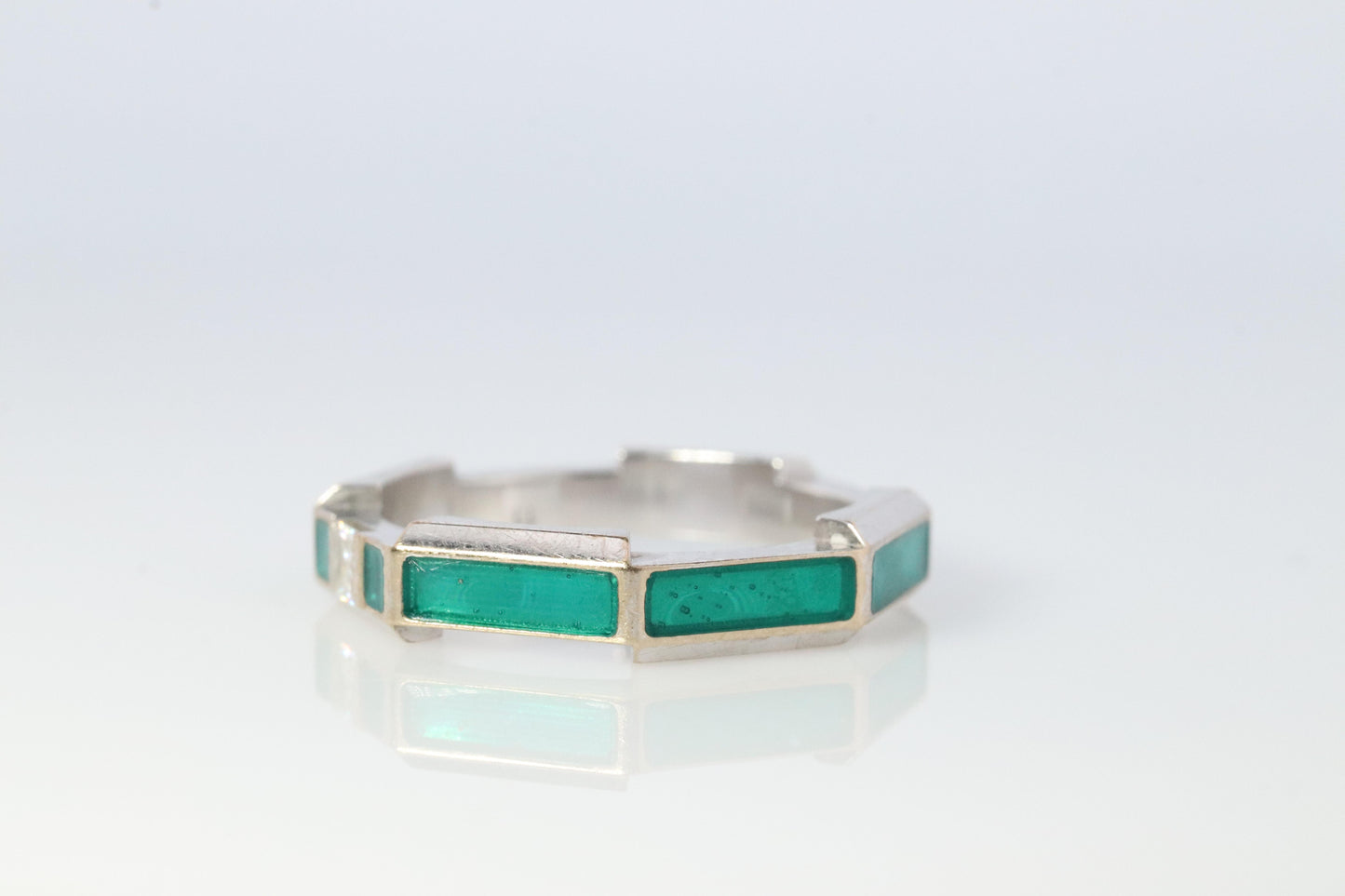 Vintage GUCCI Ring. 18k White Gold Links to Love Diamond Enamel Band.