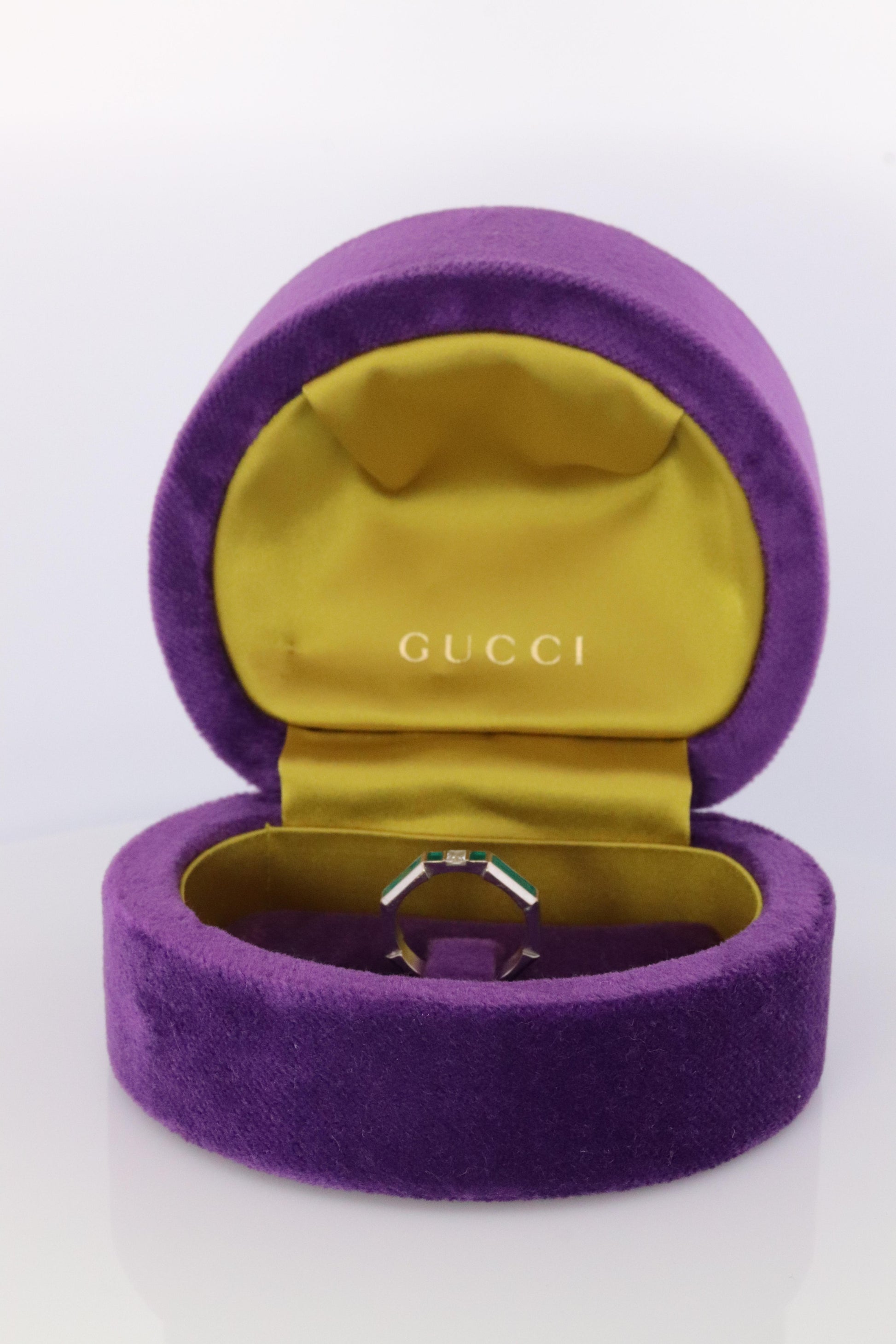 Vintage GUCCI Ring. 18k White Gold Links to Love Diamond Enamel Band.