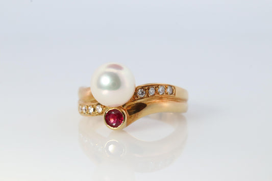 Mikimoto Ring. Vintage 18k Gold Mikimoto Pearl Diamond Ruby layered band.