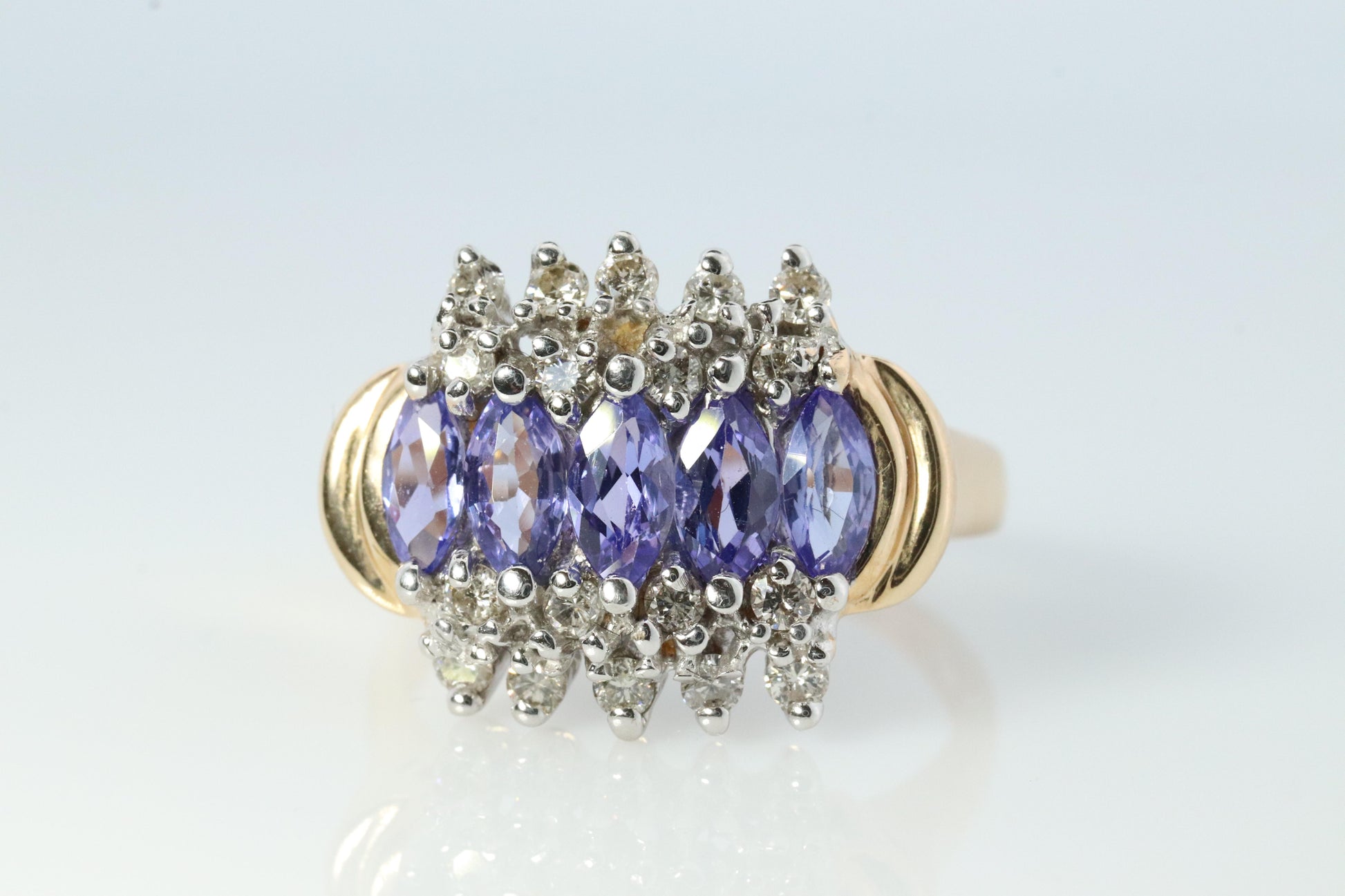 Le Vian Tanzanite and Diamond Ring 14k yellow gold Tanzanite Levian Cluster band