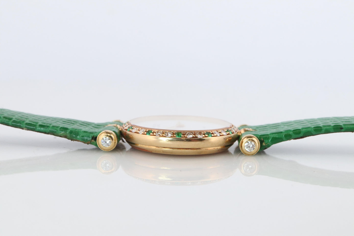 Van Cleef and Arpels 18901 B1 watch 18k Gold VCA Classique Emerald Diamond Bezel