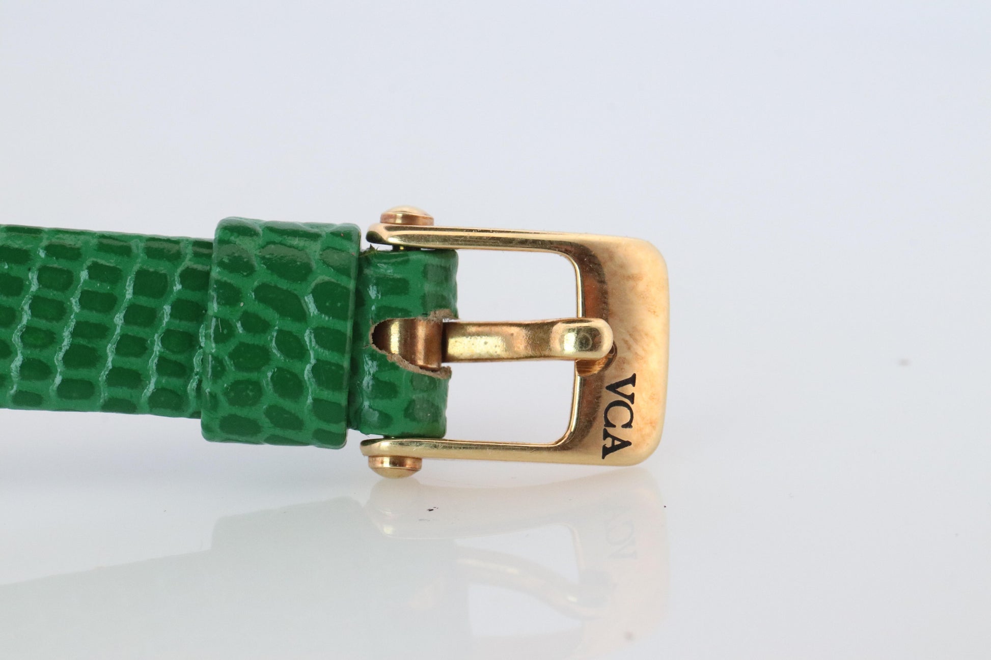 Van Cleef and Arpels 18901 B1 watch 18k Gold VCA Classique Emerald Diamond Bezel