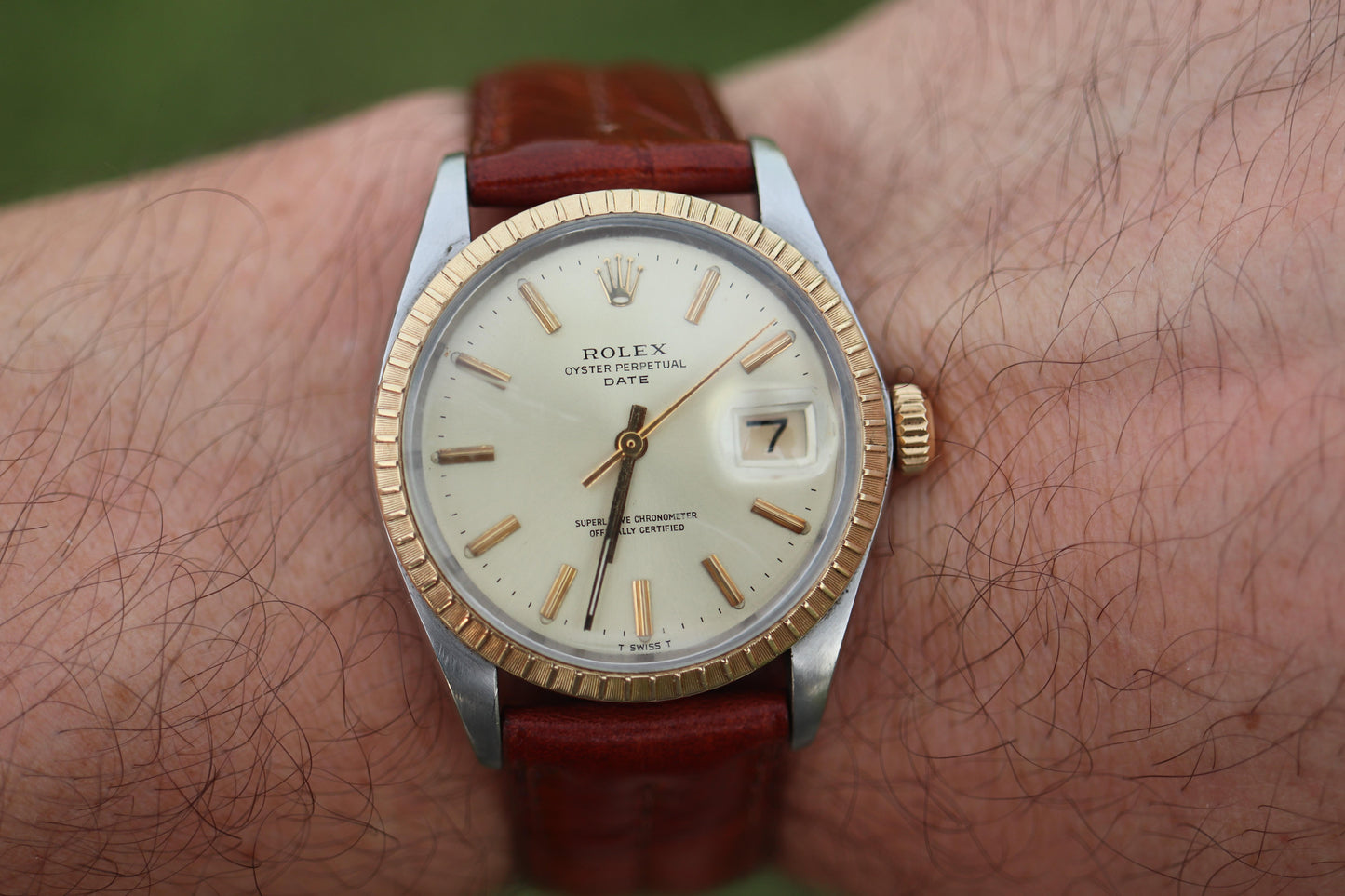 Genuine Rolex 1505 Watch. Rolex Oyster Perpetual Date 34mm Engine Turned Bezel