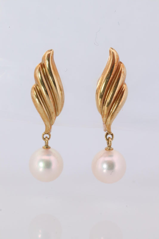 Mikimoto Earrings. 18k Gold Mikimoto Pearl Dangle Earrings. Unpierced Clip on