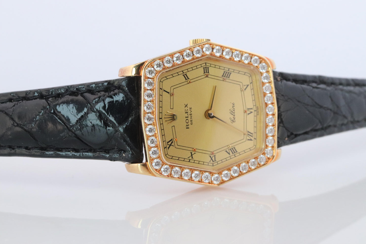 Genuine 18k Rolex Cellini 4160 Watch. 18k YG Ladies Rolex CELLINI Diamond Barrel