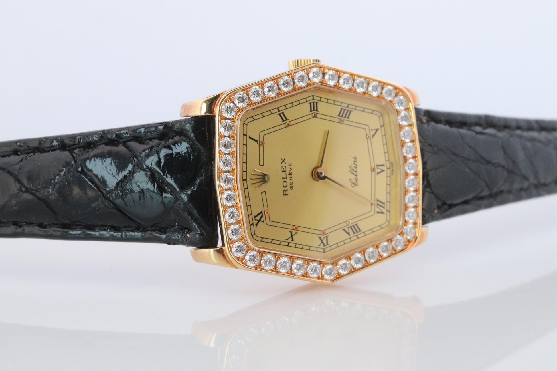 Genuine 18k Rolex Cellini 4160 Watch. 18k YG Ladies Rolex CELLINI Diamond Barrel