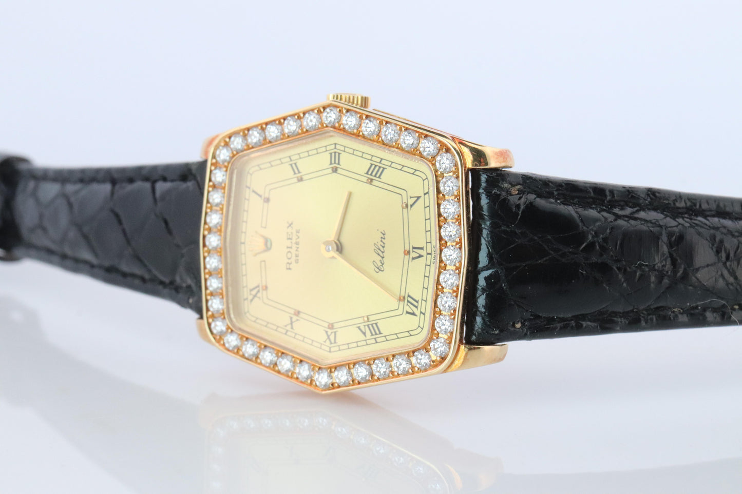 Genuine 18k Rolex Cellini 4160 Watch. 18k YG Ladies Rolex CELLINI Diamond Barrel