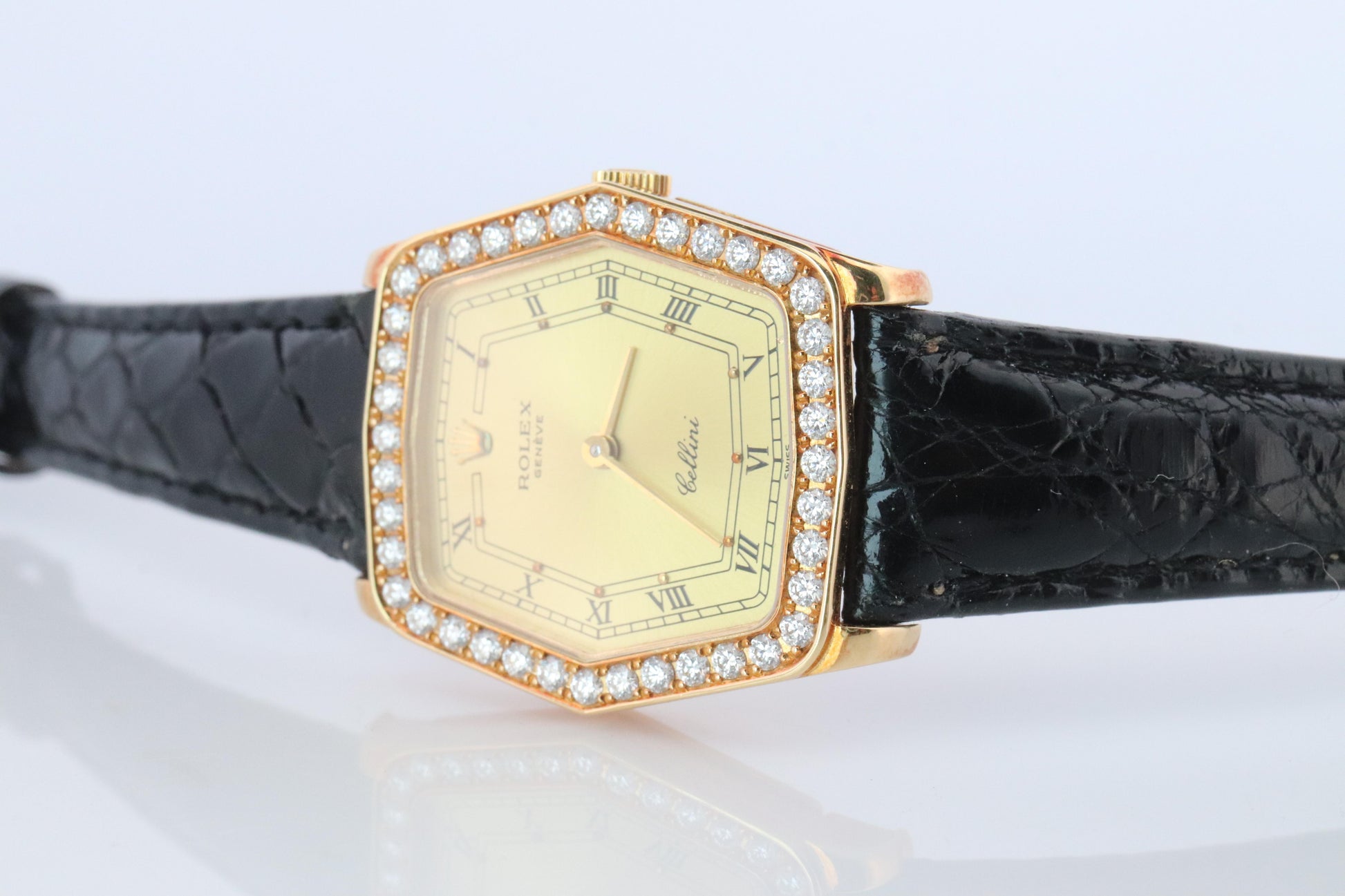 Genuine 18k Rolex Cellini 4160 Watch. 18k YG Ladies Rolex CELLINI Diamond Barrel