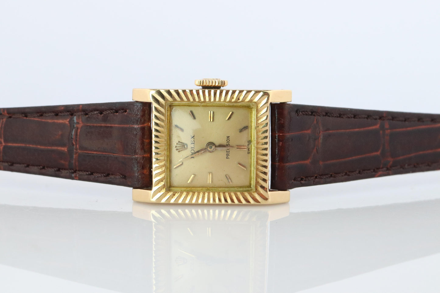 Genuine 18k Rolex Precision Watch. 18k Gold Ladies 8790 Rolex Fully serviced