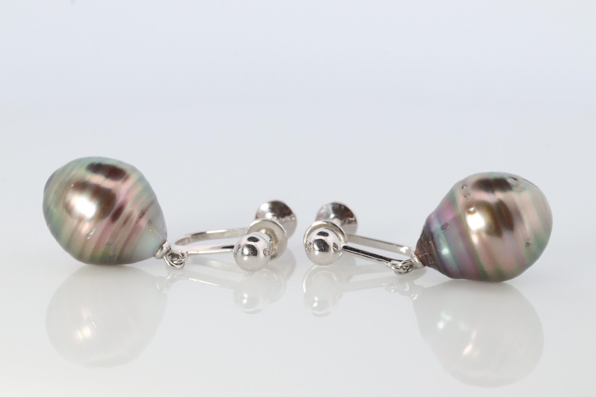 TASAKI Earrings. Genuine Platinum Tahitian Pearl Blister. PT900 Large Tahitian