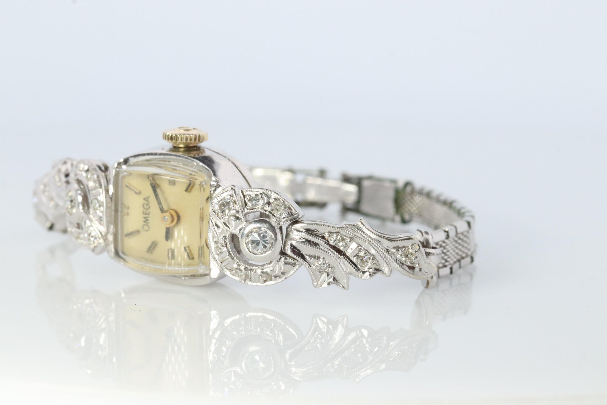 Omega watch. Omega Platinum and Diamond manual Antique Ladies wristwatch.