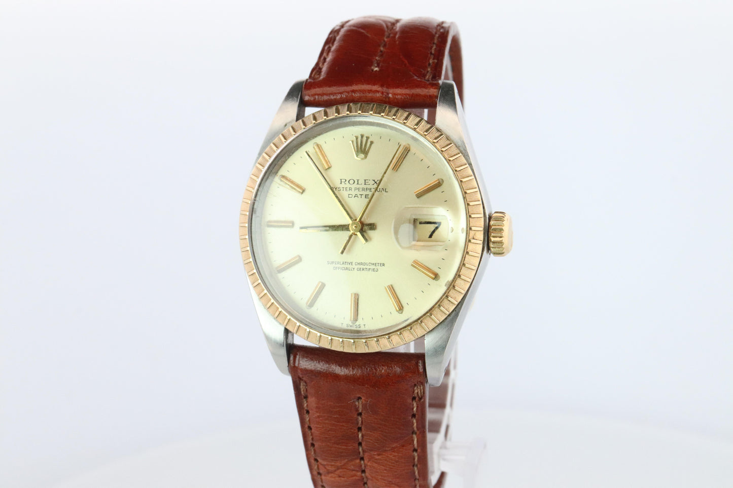 Genuine Rolex 1505 Watch. Rolex Oyster Perpetual Date 34mm Engine Turned Bezel