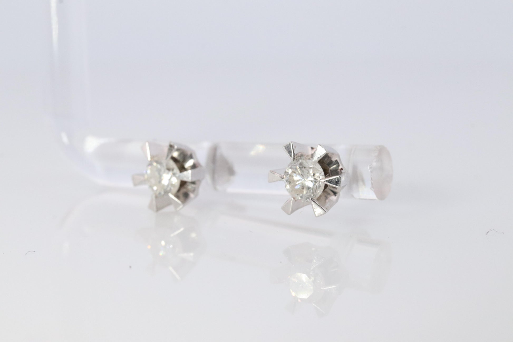 Diamond Stud Earrings. Platinum PT900 1/2ct Diamond Belcher Claw Studs Earrings.