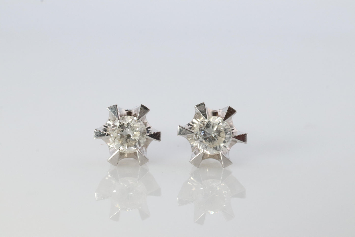 Diamond Stud Earrings. Platinum PT900 1/2ct Diamond Belcher Claw Studs Earrings.