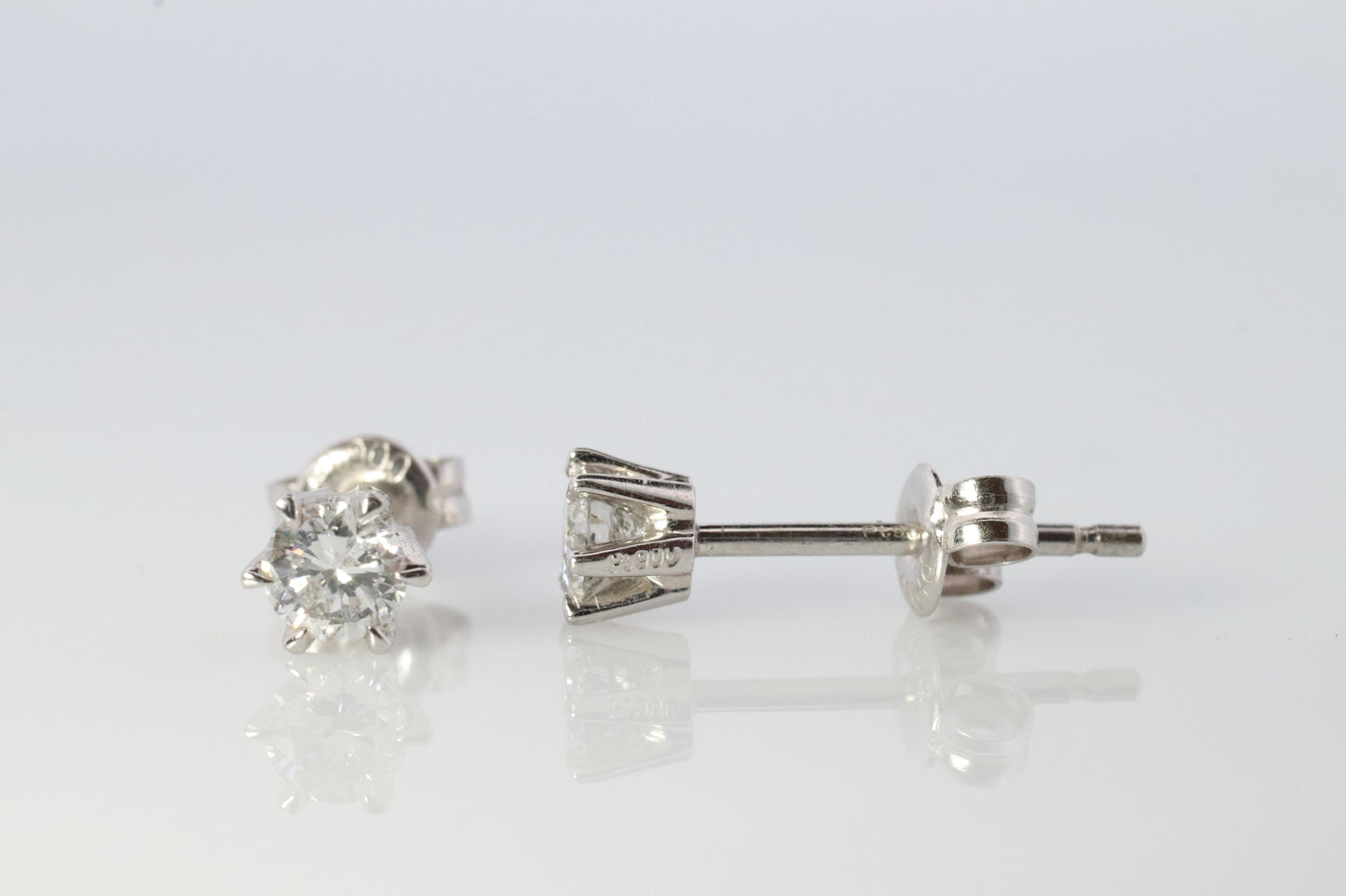 Diamond Stud Earrings. Platinum PT900 1/3ct Diamond Belcher Claw Studs Earrings.