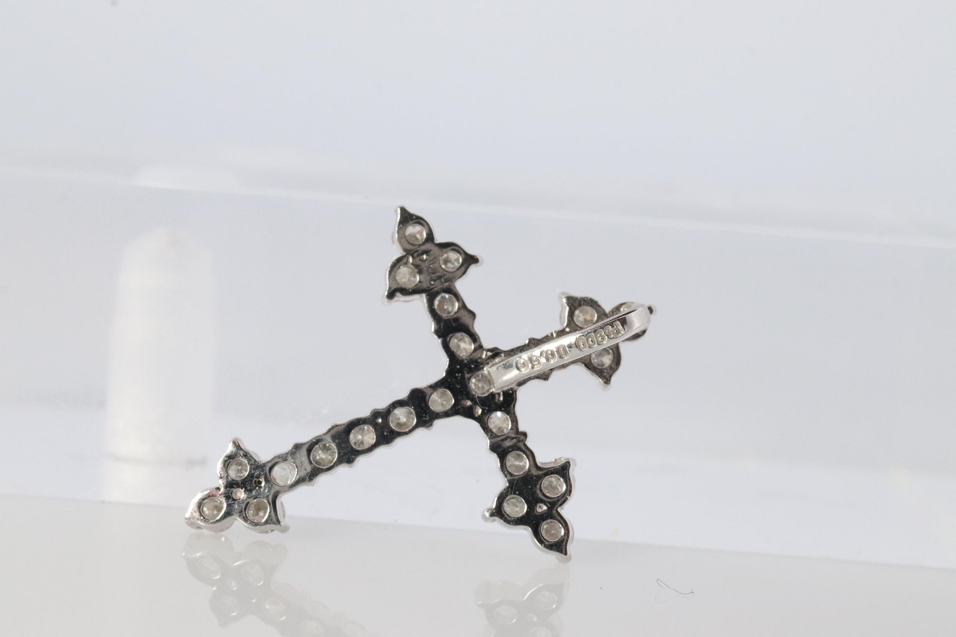 Platinum Diamond Cross Pendant. PT900 0.5ct Diamond Crucifix Pendant.