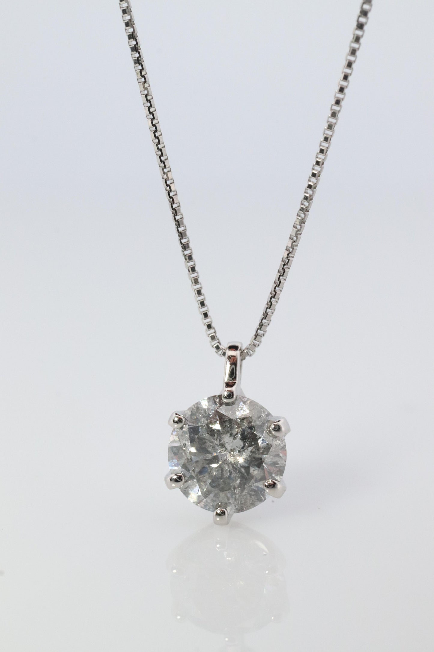 Large Diamond solitaire pendant. Platinum Pt900 Round diamond 1CT Necklace