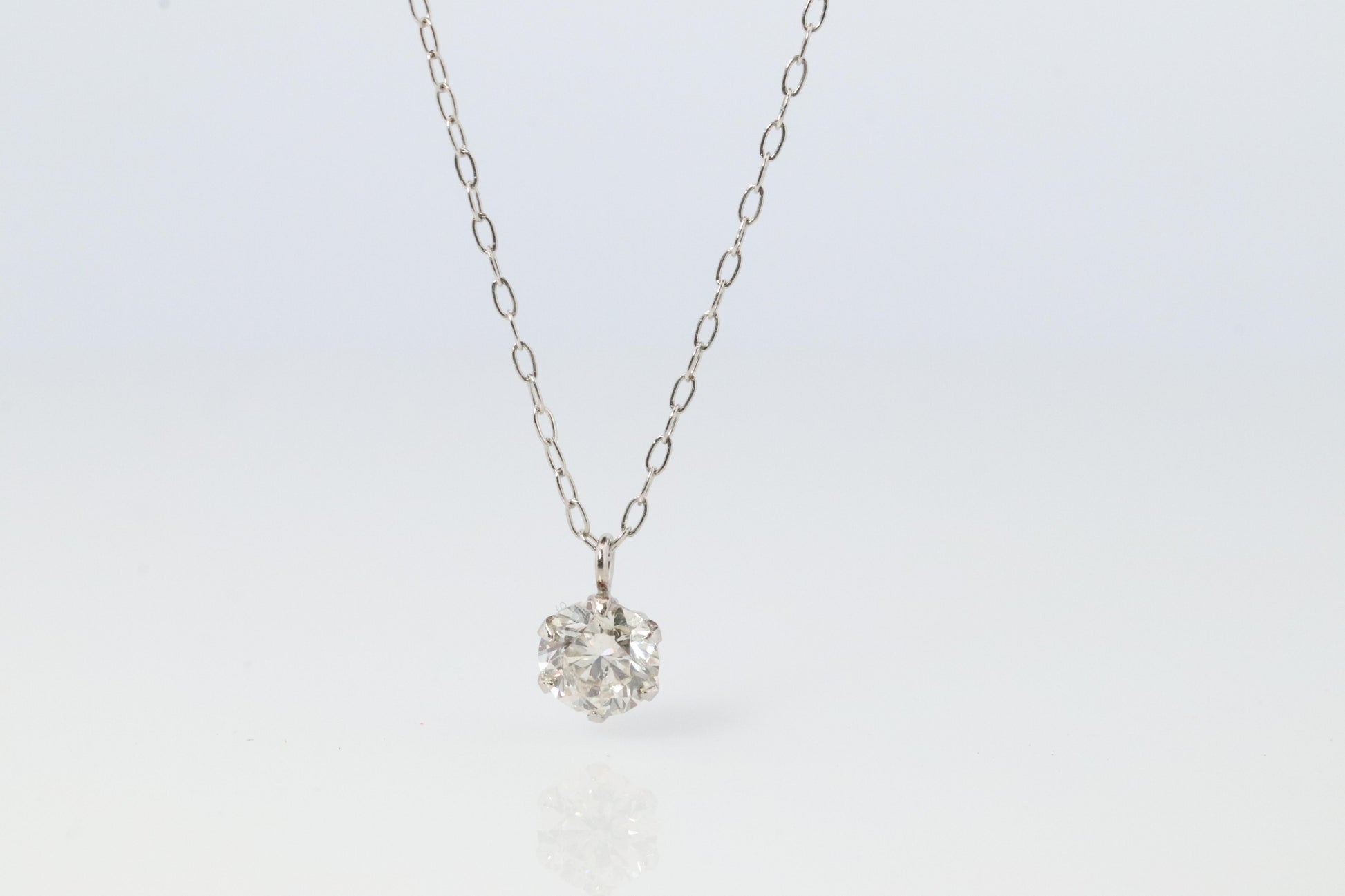 Large Diamond solitaire pendant. Platinum Pt900 Round diamond 0.3CT Necklace