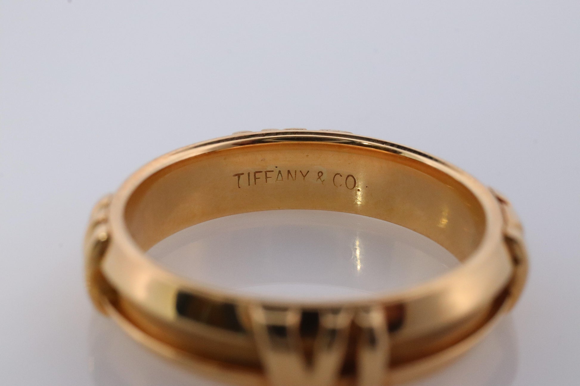 Tiffany and Co. Atlas Ring. Authentic 18k Yellow Gold Tiffany Roman Number Band.