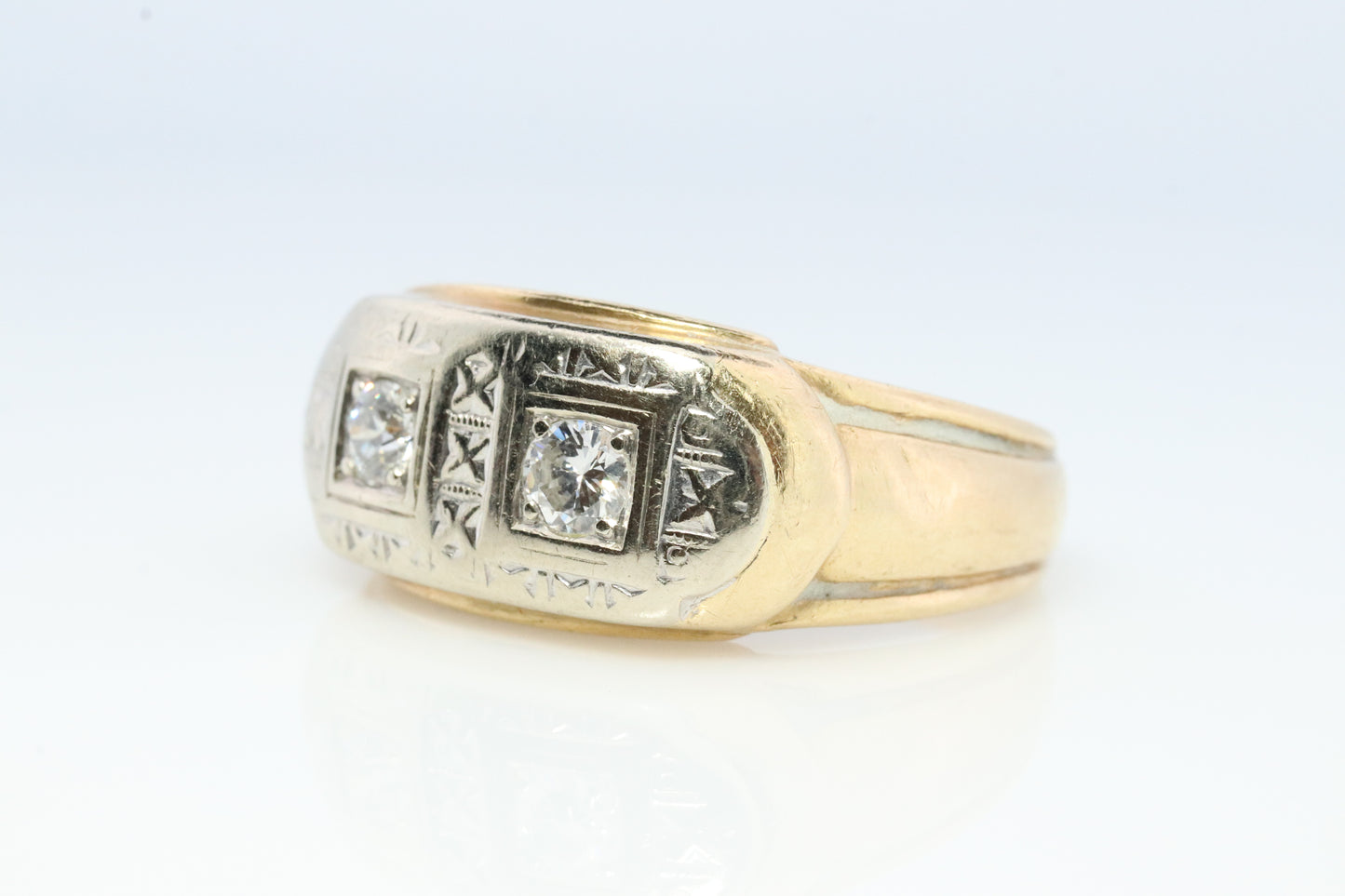 14-karätiger Herren-Twin-XXX-DIAMANT-Ring. Schwerer X-Ring aus 14-karätigem Weißgold mit doppeltem Diamant.