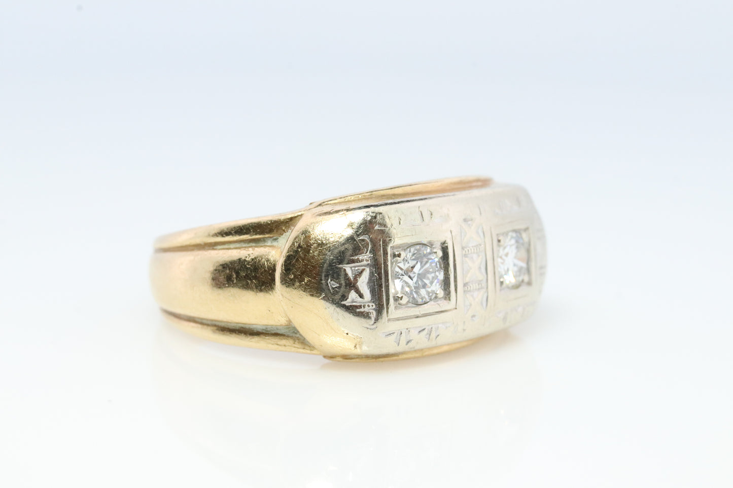 14-karätiger Herren-Twin-XXX-DIAMANT-Ring. Schwerer X-Ring aus 14-karätigem Weißgold mit doppeltem Diamant.