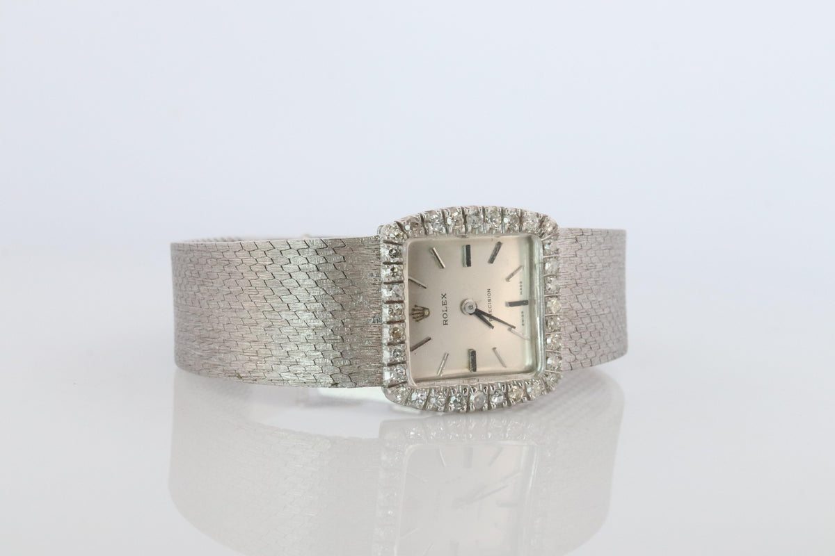 Genuine Rolex Watch. Diamond Bezel 1972 Ladies Manual ROLEX 2611 Precision