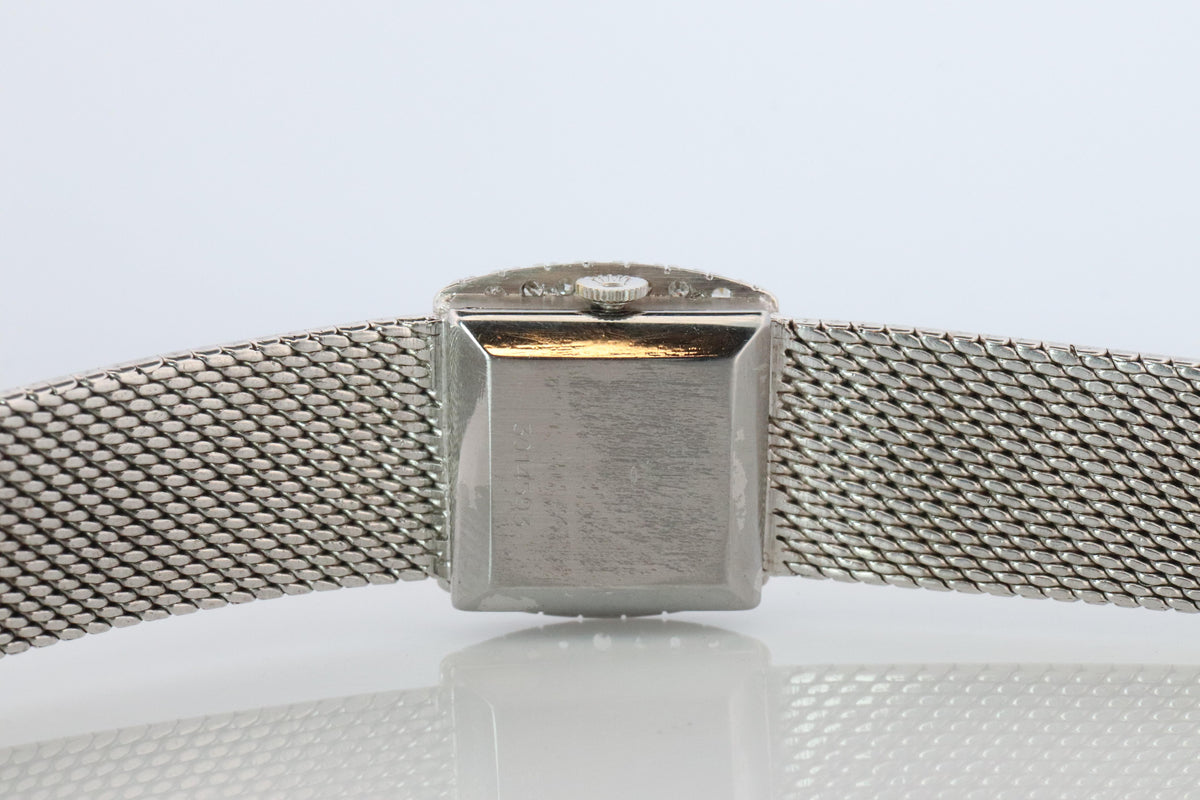 Genuine Rolex Watch. Diamond Bezel 1972 Ladies Manual ROLEX 2611 Precision