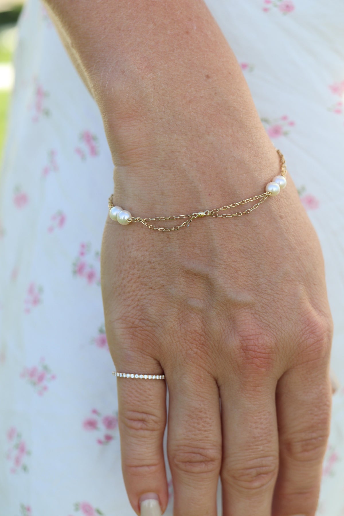 Mikimoto Bracelet. Vintage 18k Gold Mikimoto Pearl Station Bracelet Dainty.