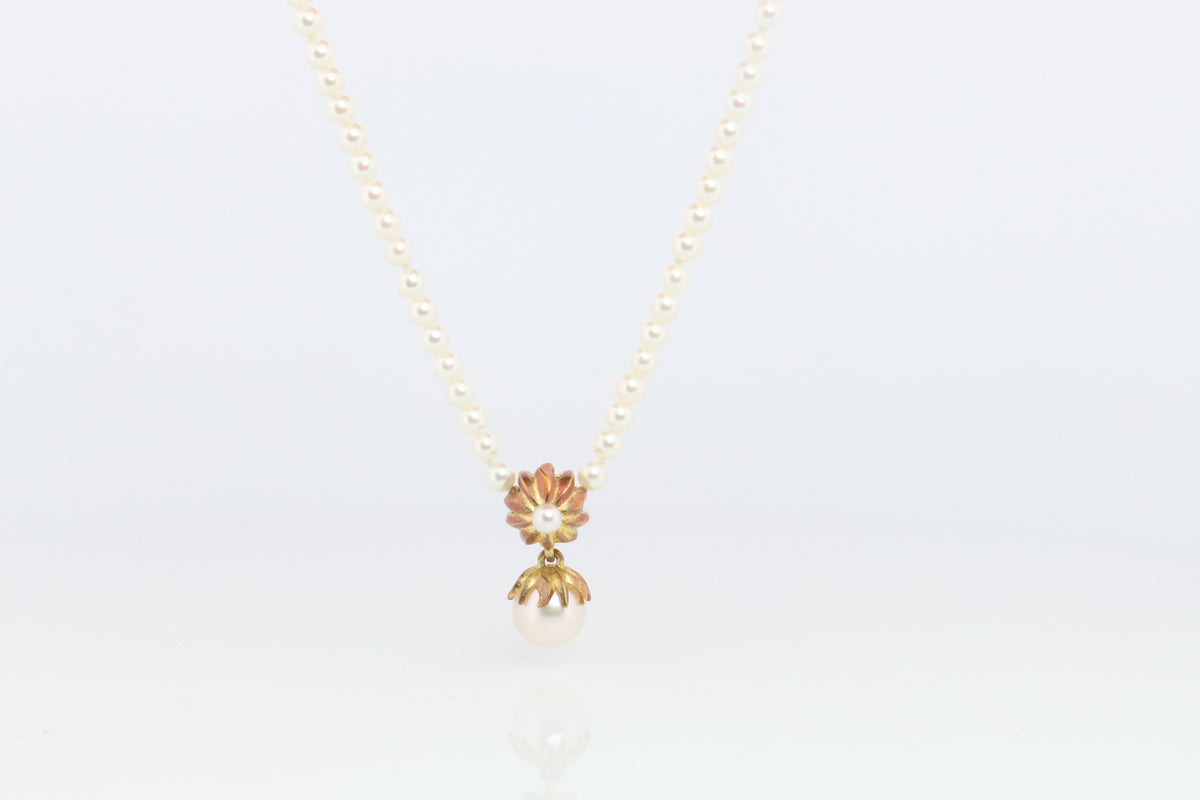 Vintage Tiffany Co Pearl Necklace. 18k YG Tiffany Pearl Pendant Strand.