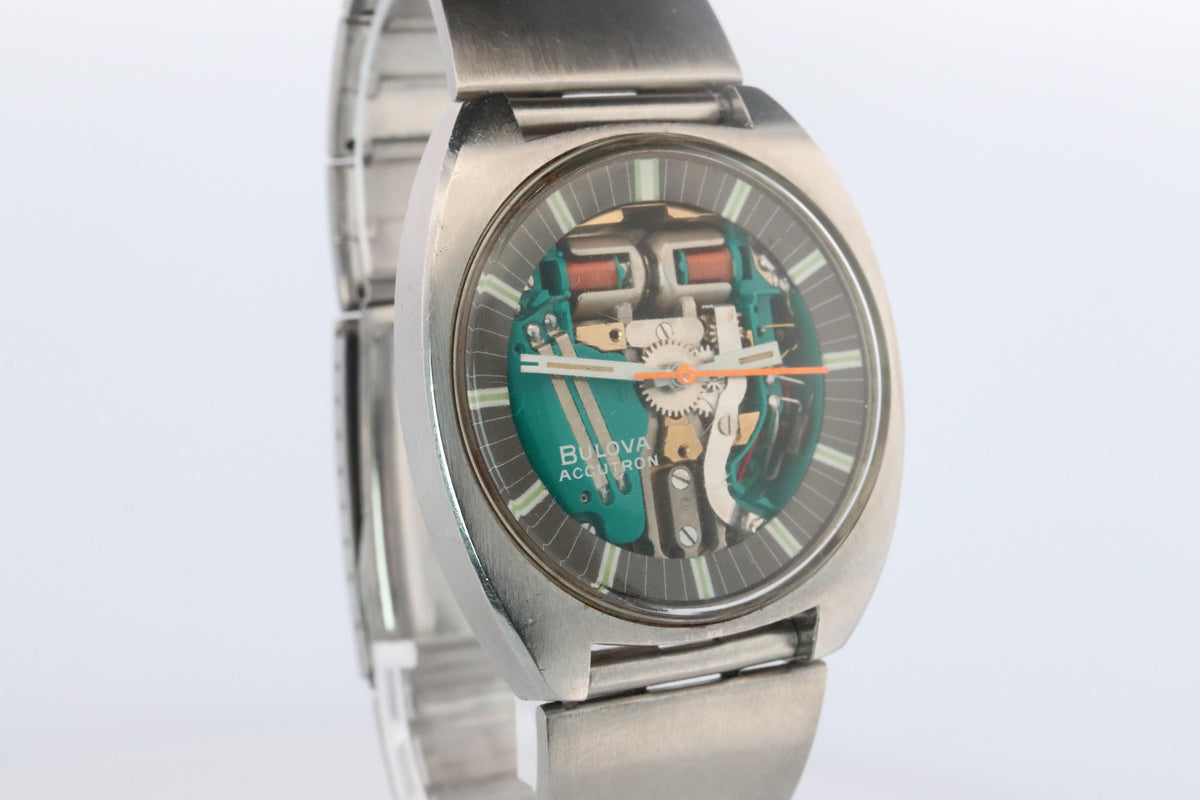 Vintage BULOVA Accutron watch. Spaceview Bulova Accutron Electric Transparent.