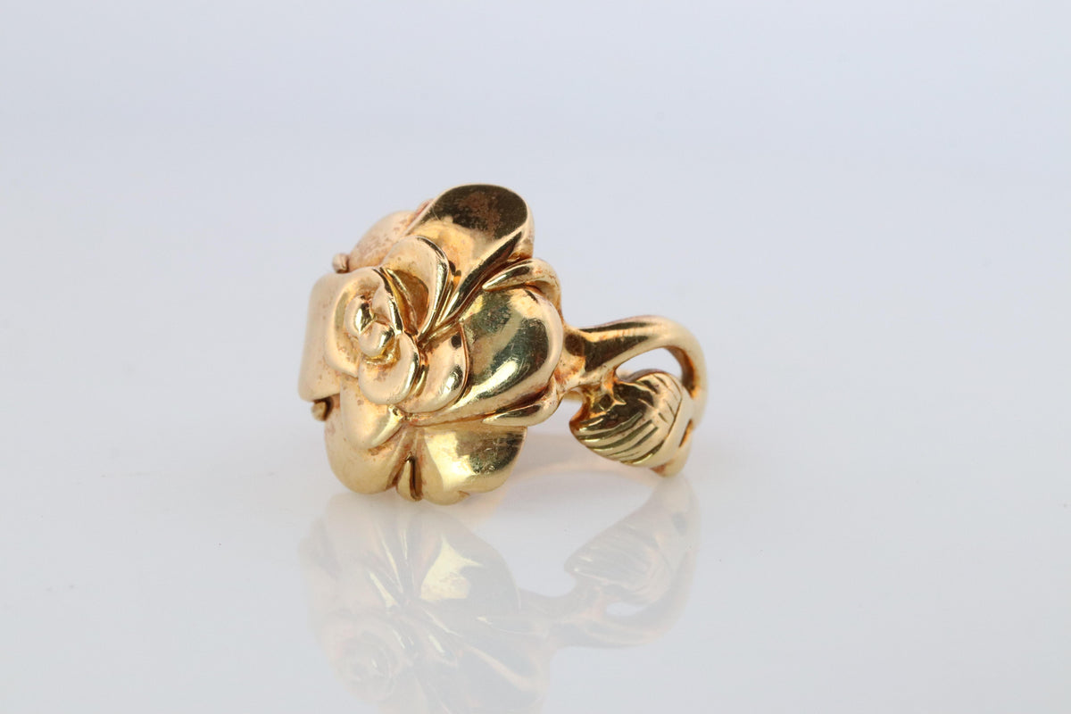 Chanel Camelia Ring. Genuine CHANEL 18k 750 Camelia Ring.