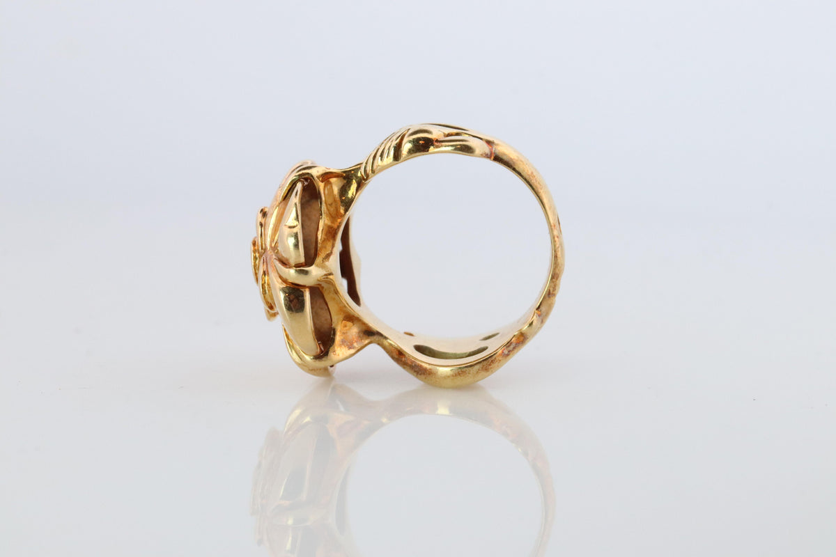 Chanel Camelia Ring. Genuine CHANEL 18k 750 Camelia Ring.