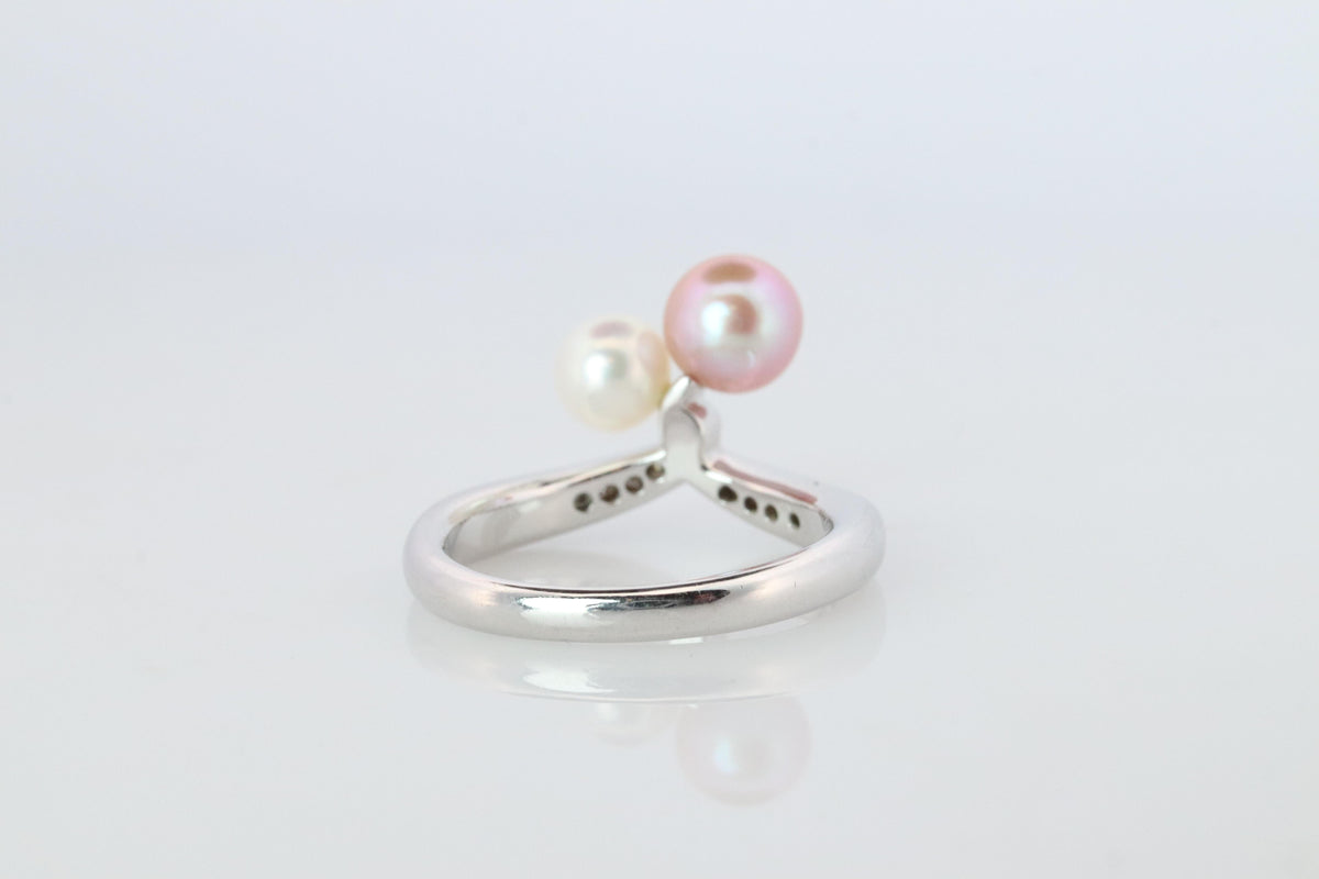 Mikimoto Ring. 18k Gold Mikimoto Pearl and Diamond Cluster. Twin pearl love knot