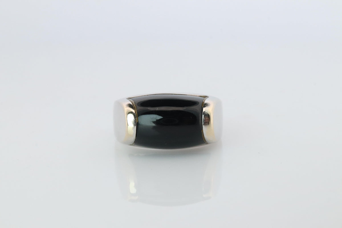 Vintage Bvlgari Tronchetto Ring. Bulgari 18k WG Onyx Signet Ring.