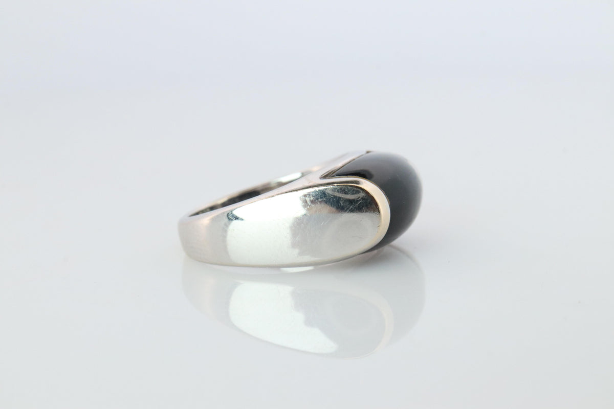 Vintage Bvlgari Tronchetto Ring. Bulgari 18k WG Onyx Signet Ring.