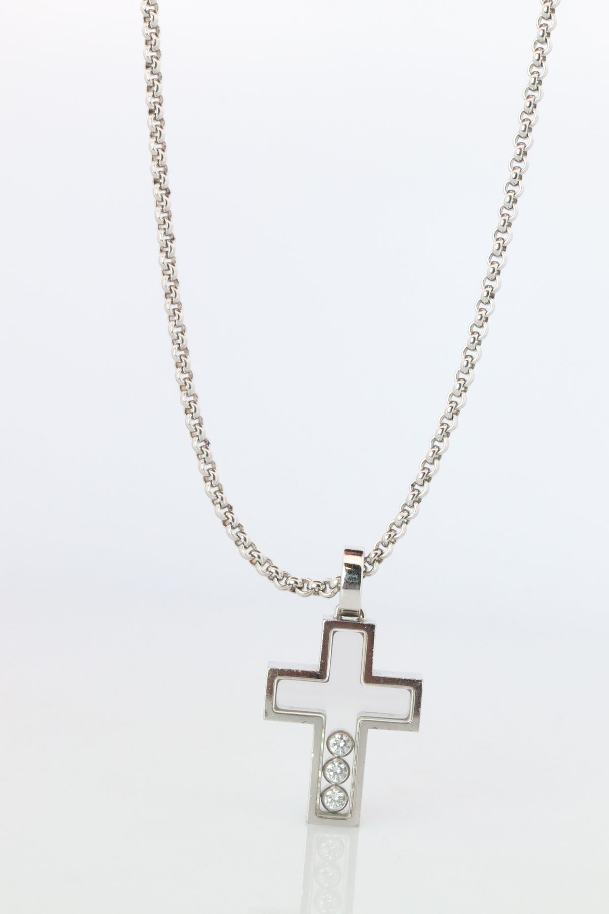 18k Chopard Happy Diamond Cross Pendant. So Happy Chopard Crucifix Necklace