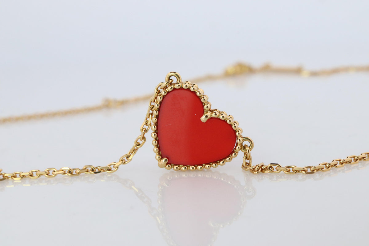 Van Cleef Arpels Lucky Alhambra Necklace. Genuine VCA 18k WG Carnelian Heart