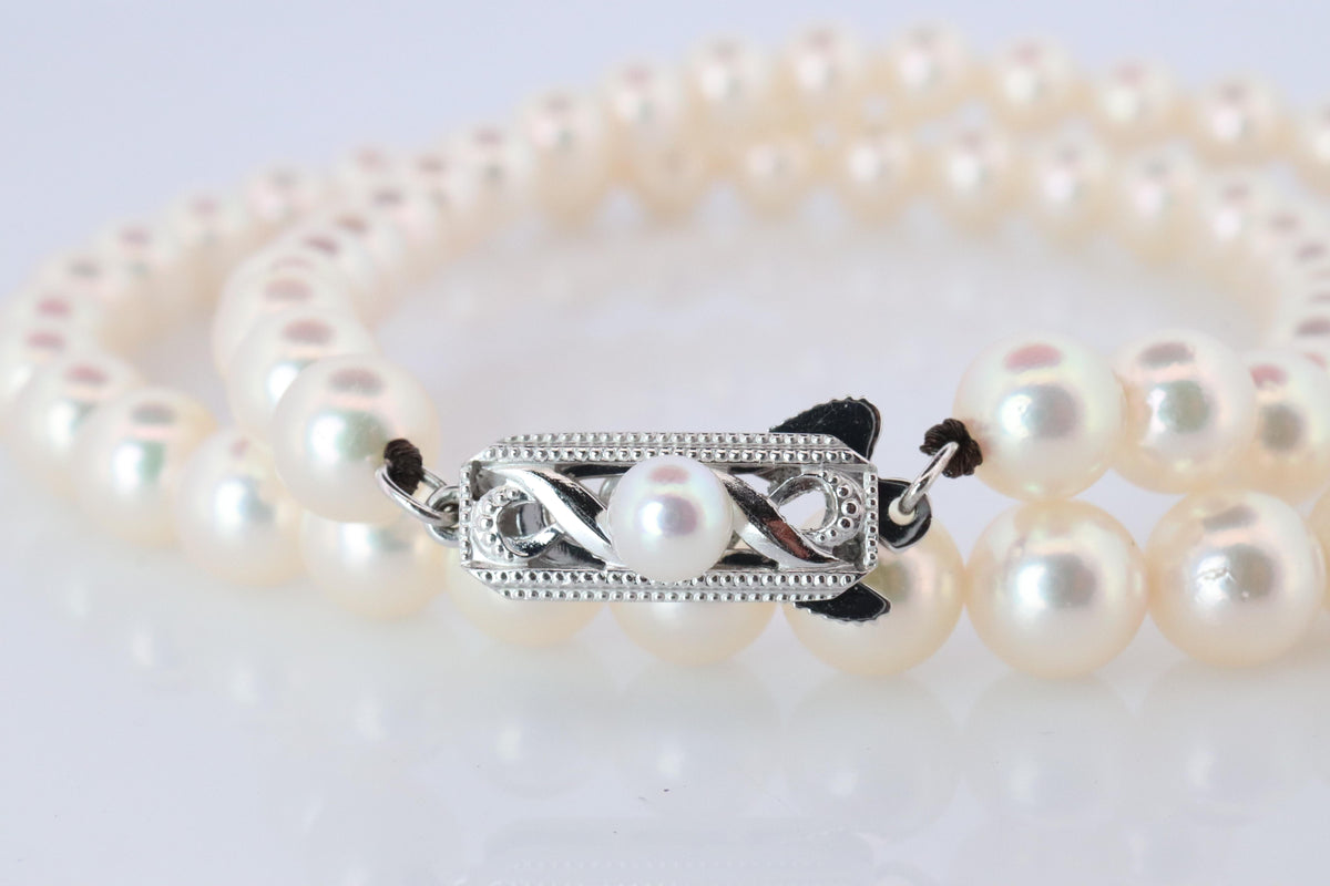 MIKIMOTO 14k White Gold Pearl Necklace. 7mm Pearls Necklace.