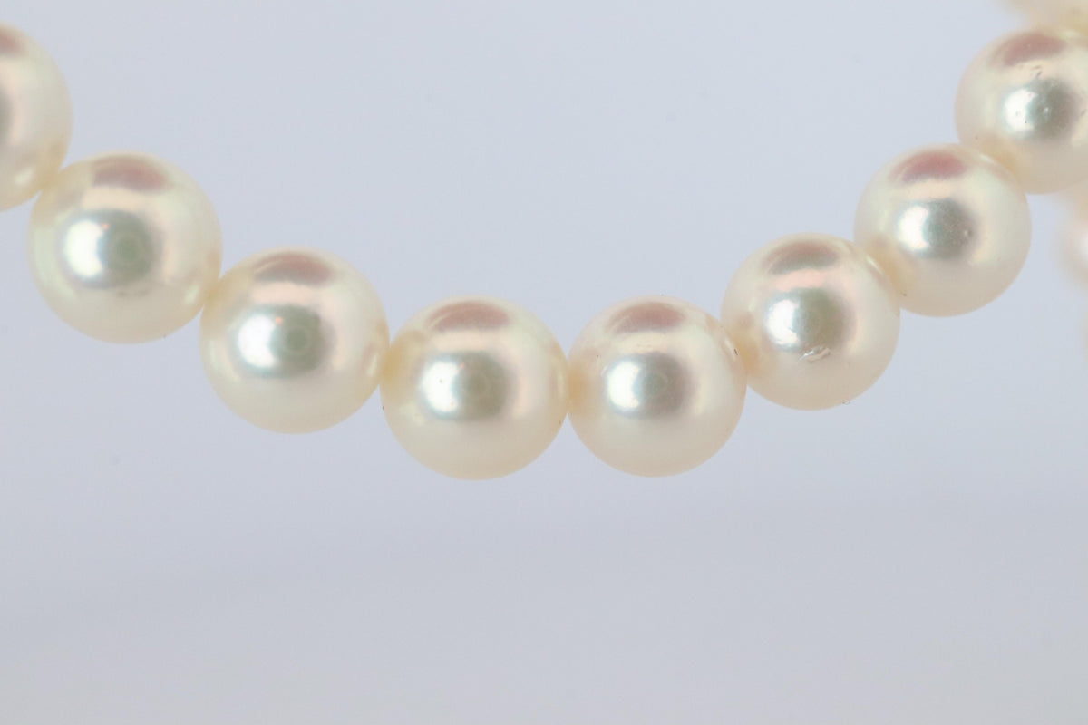 MIKIMOTO 14k White Gold Pearl Necklace. 7mm Pearls Necklace.