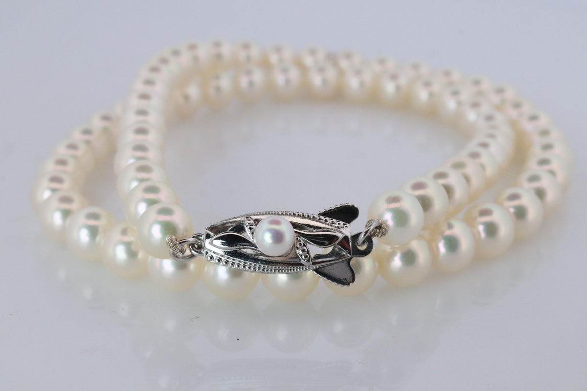 MIKIMOTO 14k White Gold Pearl Necklace. 6mm Pearls Necklace.