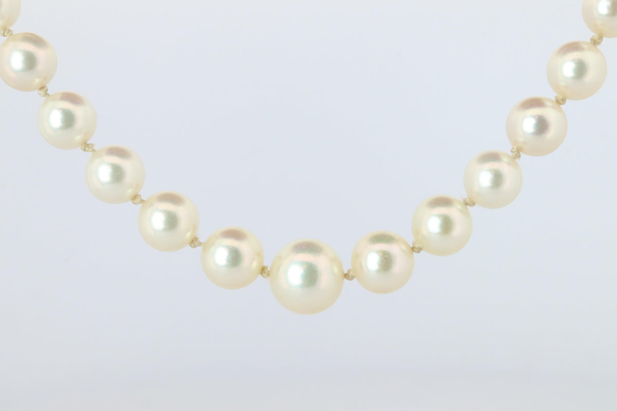 MIKIMOTO 14k Yellow Gold Pearl Necklace. Graduated Pearls Long Necklace.