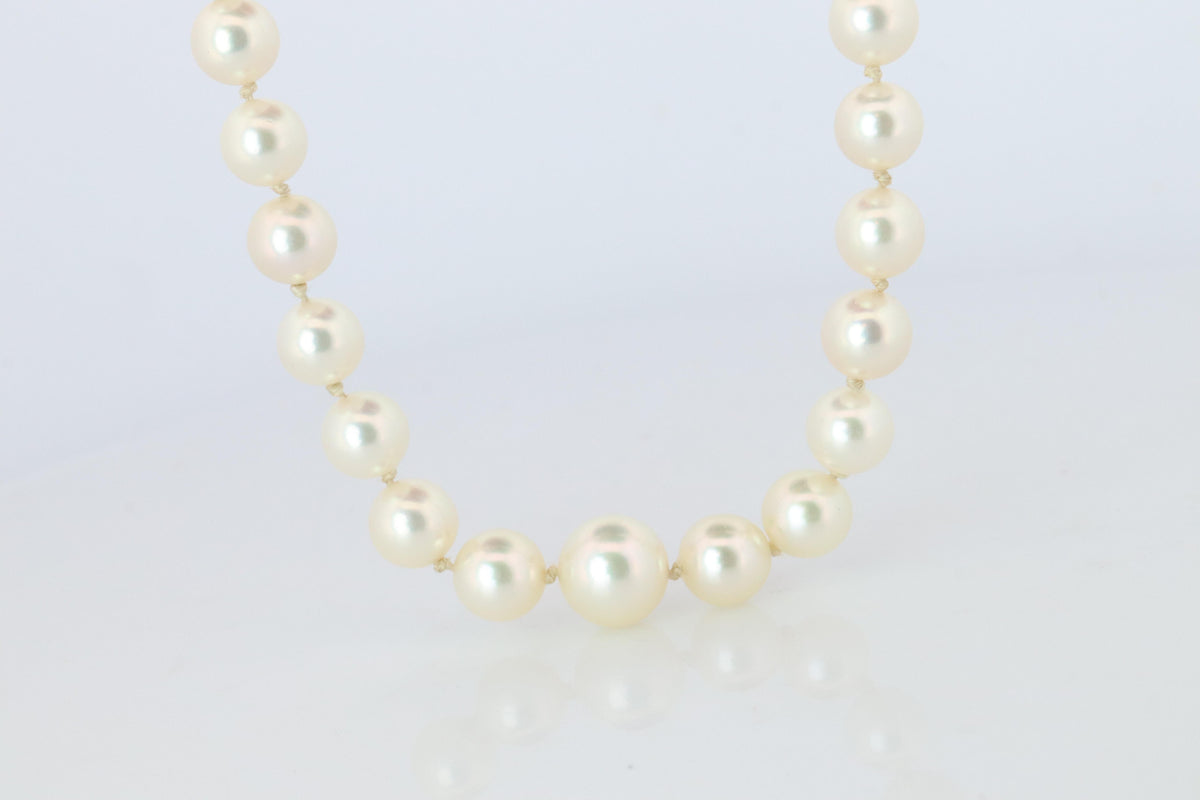 MIKIMOTO 14k Yellow Gold Pearl Necklace. Graduated Pearls Long Necklace.