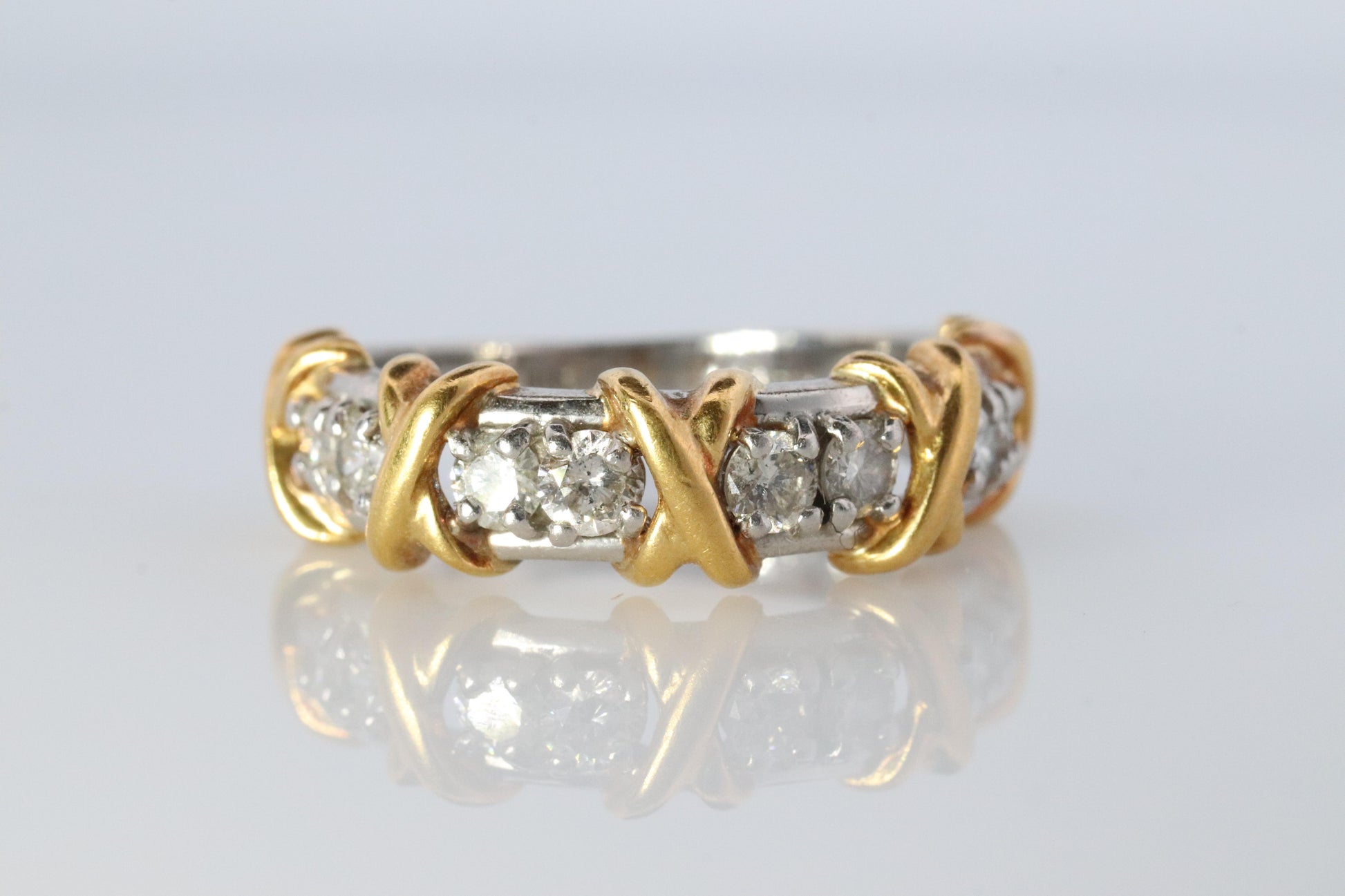 18k Platinum Diamond XOXO criss cross ring. 18k Yellow Gold Pt900 Infinity band