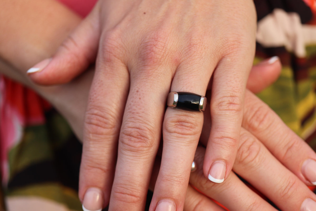 Vintage Bvlgari Tronchetto Ring. Bulgari 18k WG Onyx Signet Ring.
