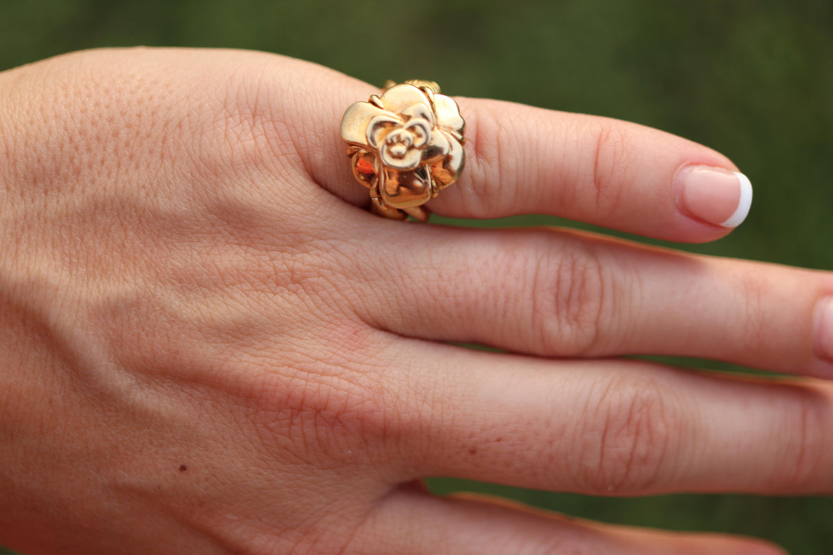 Chanel Camelia Ring. Genuine CHANEL 18k 750 Camelia Ring.
